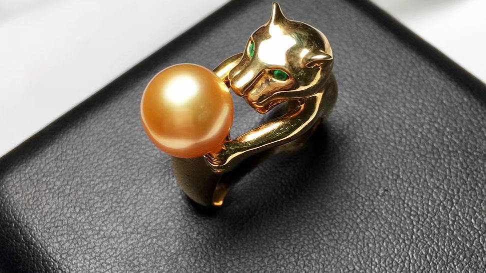 10 mm Golden South Sea Pearl Ring, 18k Gold w/ Diamond - AAAA